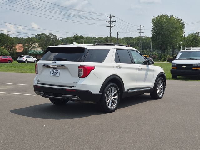 Used 2020 Ford Explorer XLT w/ Equipment Group 202A AWD/4WD image 13