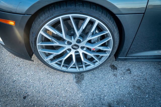 Used 2018 Audi R8 V10 plus image 9