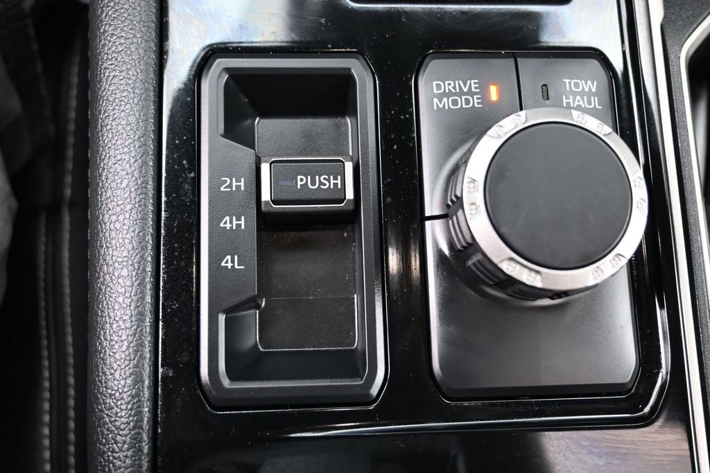 Used 2026 Toyota Tundra Limited AWD/4WD image 30