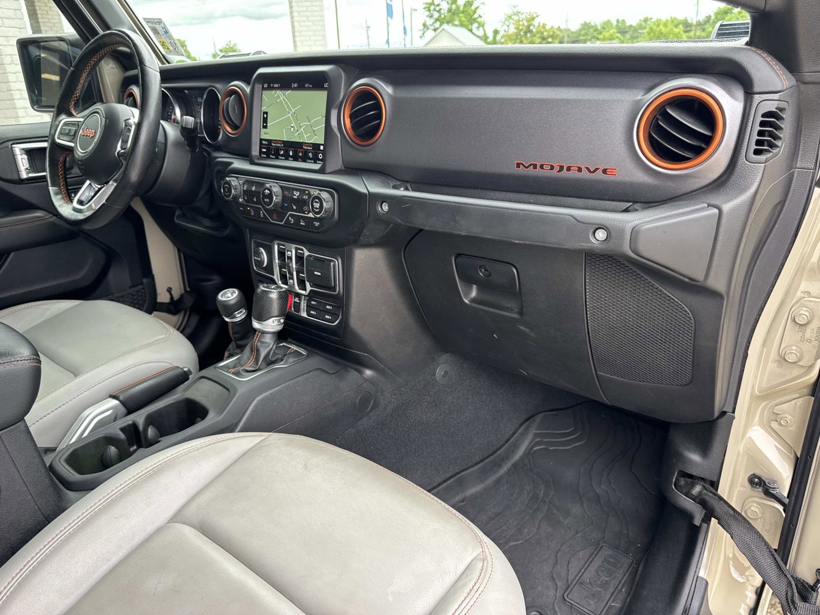 Used 2020 Jeep Gladiator Mojave AWD/4WD image 12