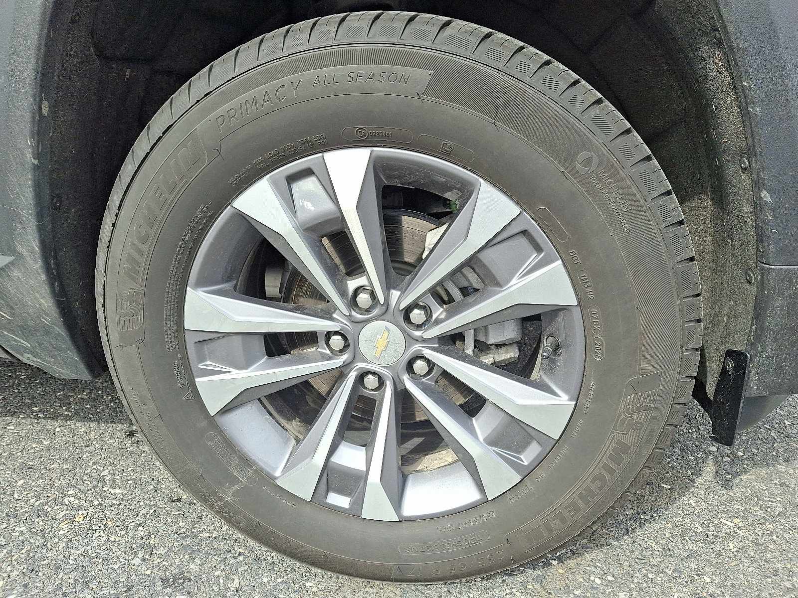 Certified 2026 Chevrolet Equinox LT w/ Convenience Package II image 8