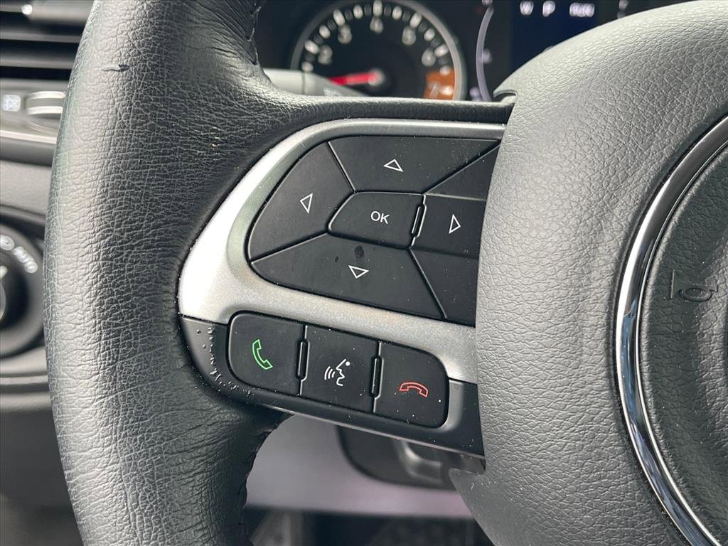 Used 2023 Jeep Renegade Latitude w/ Premium Group image 26