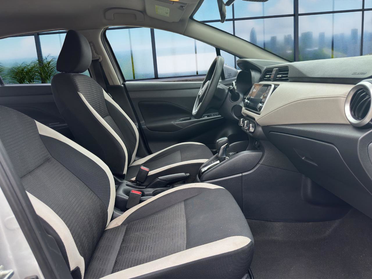 Used 2021 Nissan Versa SV image 18