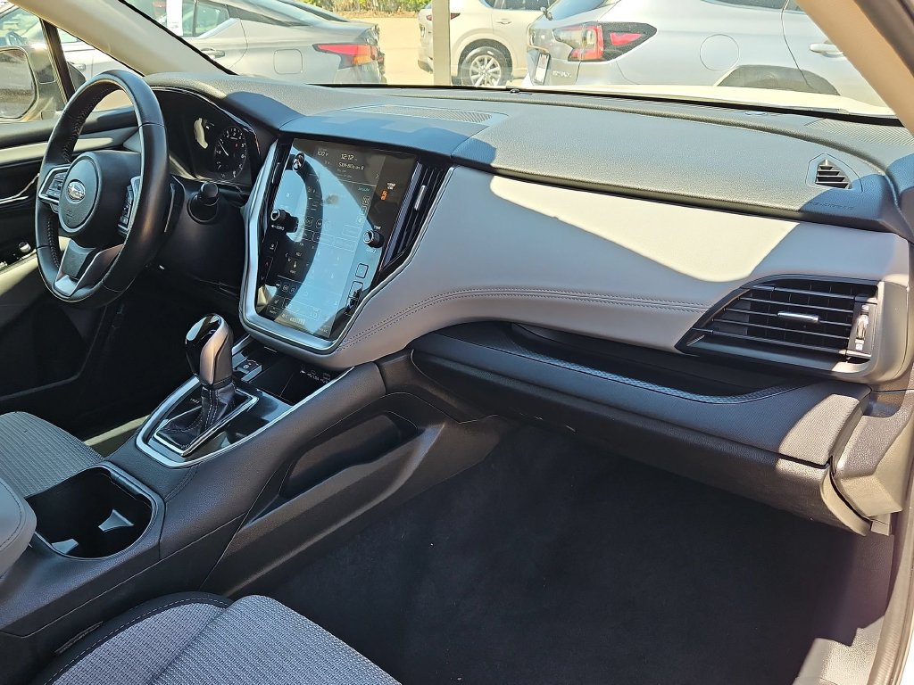 Used 2025 Subaru Outback Premium AWD/4WD image 32