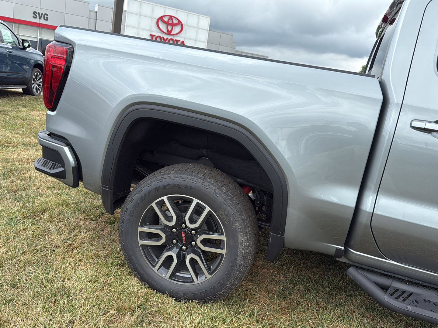 New 2026 GMC Sierra 1500 AT4 w/ Technology Package image 6