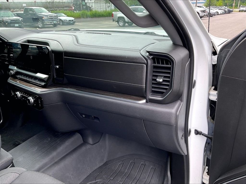 Used 2023 GMC Sierra 1500 Elevation AWD/4WD image 13