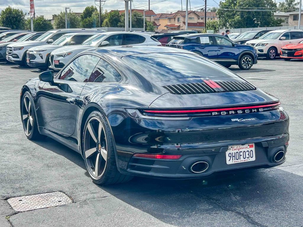 Used 2024 Porsche 911 Carrera RWD image 9