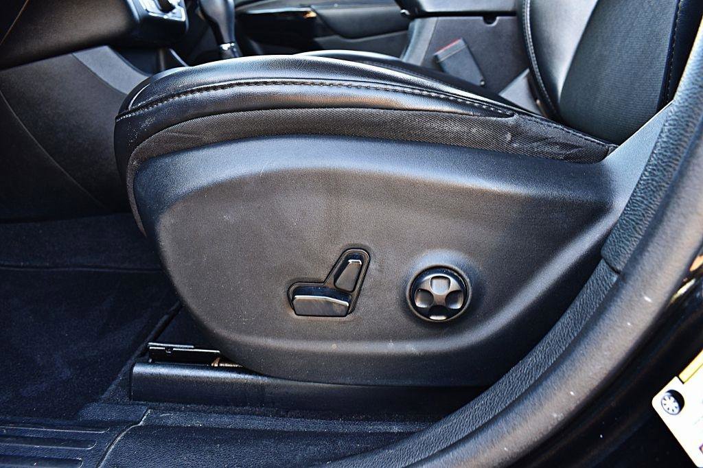 Used 2019 Jeep Cherokee Latitude Plus FWD image 41