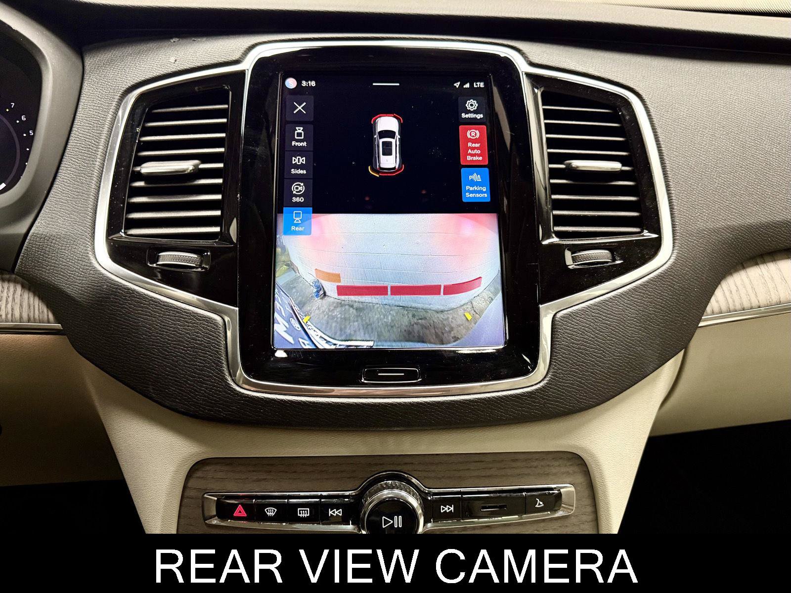 Used 2023 Volvo XC90 B6 Plus AWD/4WD image 34