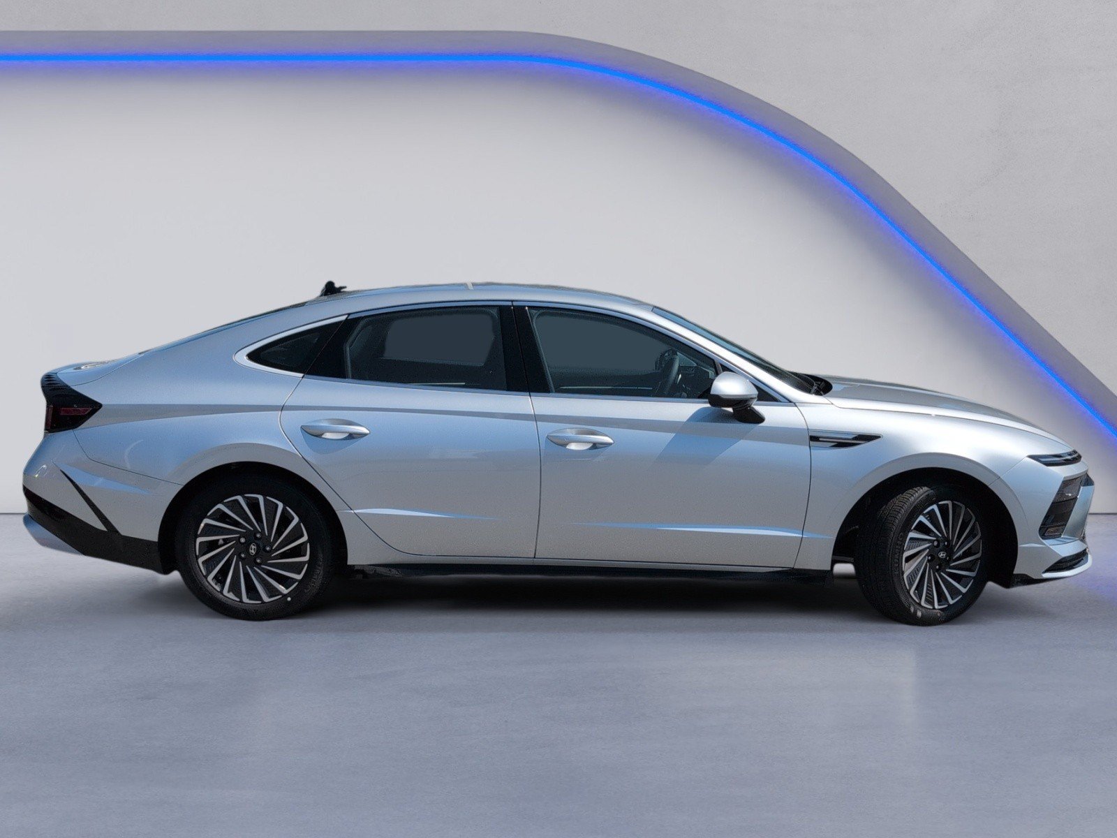 New 2025 Hyundai Sonata SEL FWD image 3