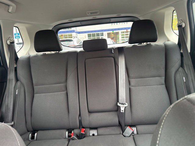 Used 2024 Nissan Rogue S AWD/4WD image 16