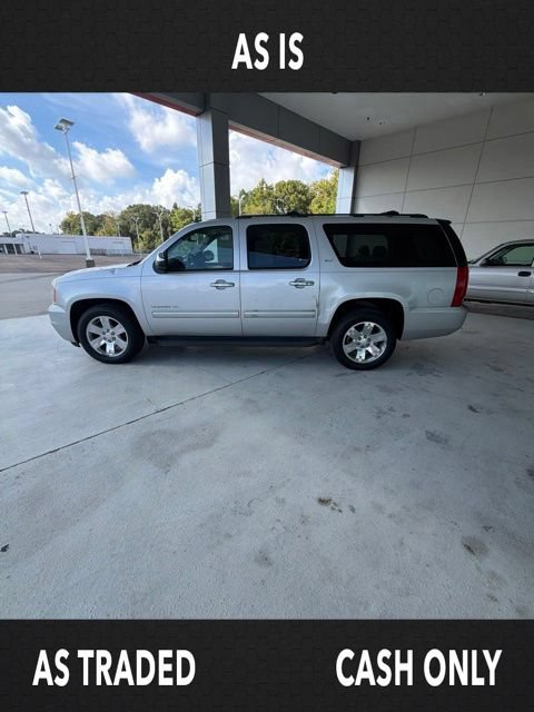 Used 2011 GMC Yukon XL SLT w/ Regional Value Package RWD image 3