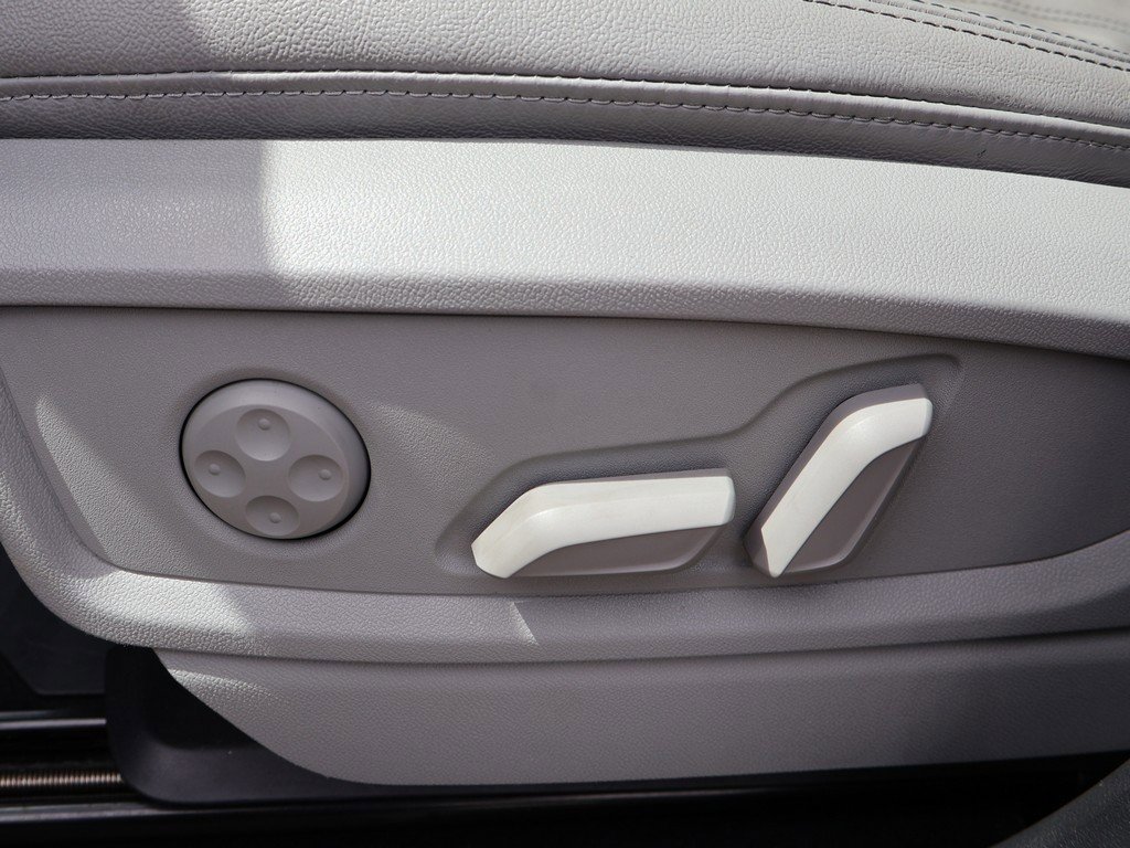 Used 2022 Audi Q5 2.0T Premium Plus w/ Premium Plus Package image 36