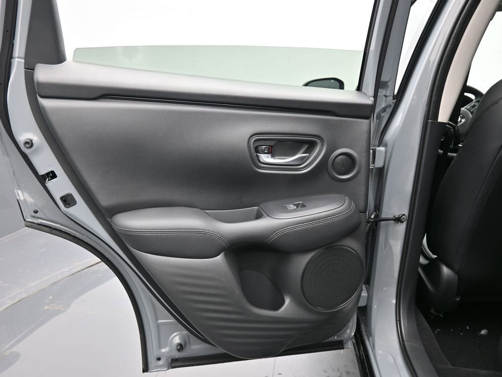 Certified 2026 Honda HR-V EX-L image 33