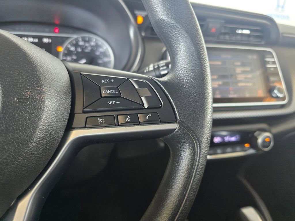 Used 2020 Nissan Kicks SV FWD image 33