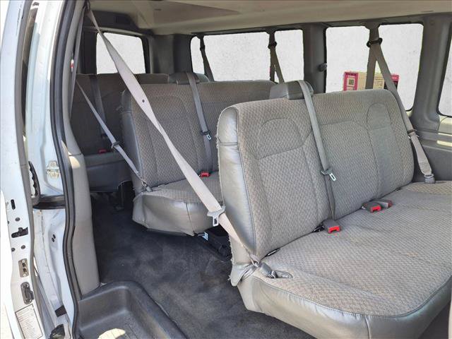 Used 2019 Chevrolet Express 3500 LT w/ LT Preferred Equipment Group RWD image 17