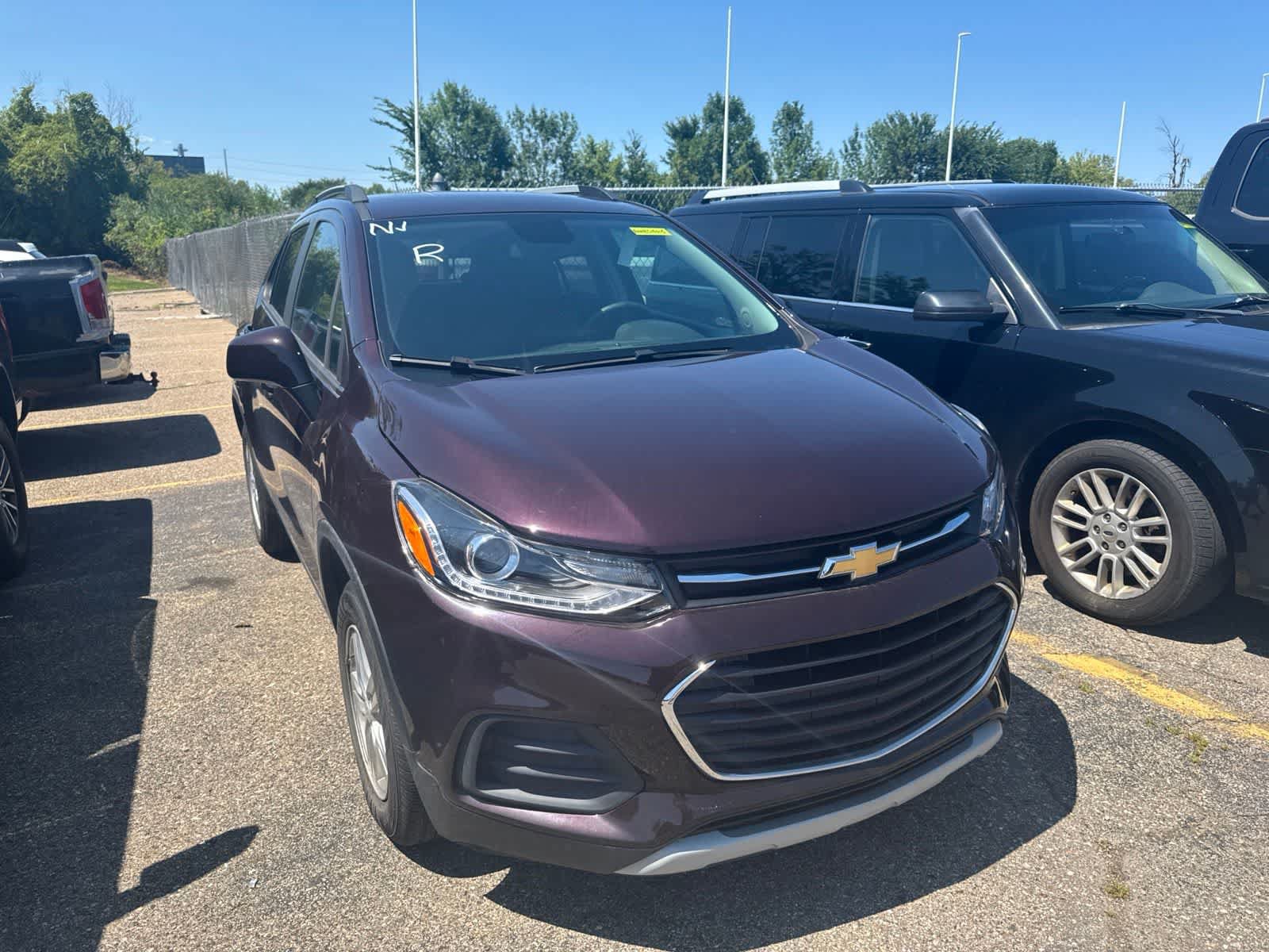 Used 2022 Chevrolet Trax LT w/ LT Convenience Package AWD/4WD image 10