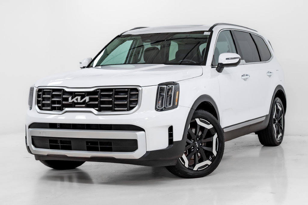 Certified 2025 Kia Telluride S