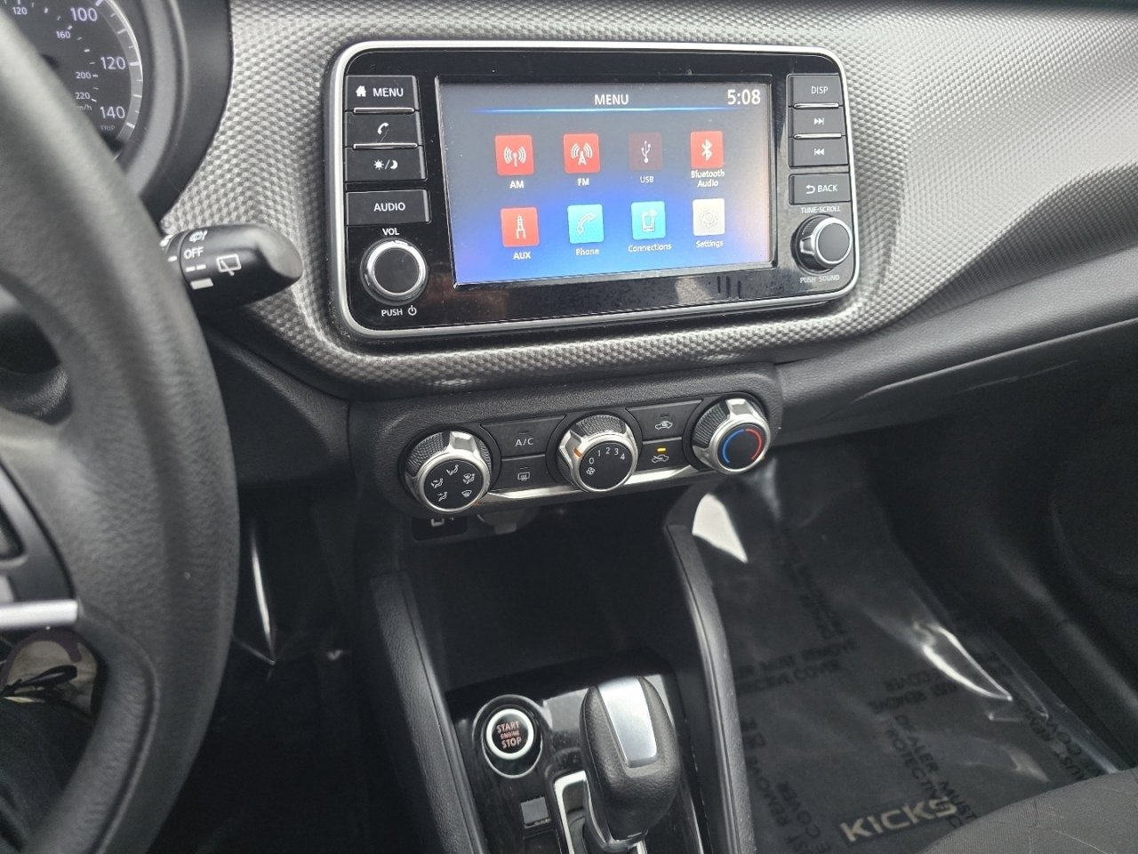 Used 2020 Nissan Kicks S image 27