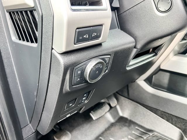 Used 2017 Ford F350 Platinum w/ Platinum Ultimate Package AWD/4WD image 12