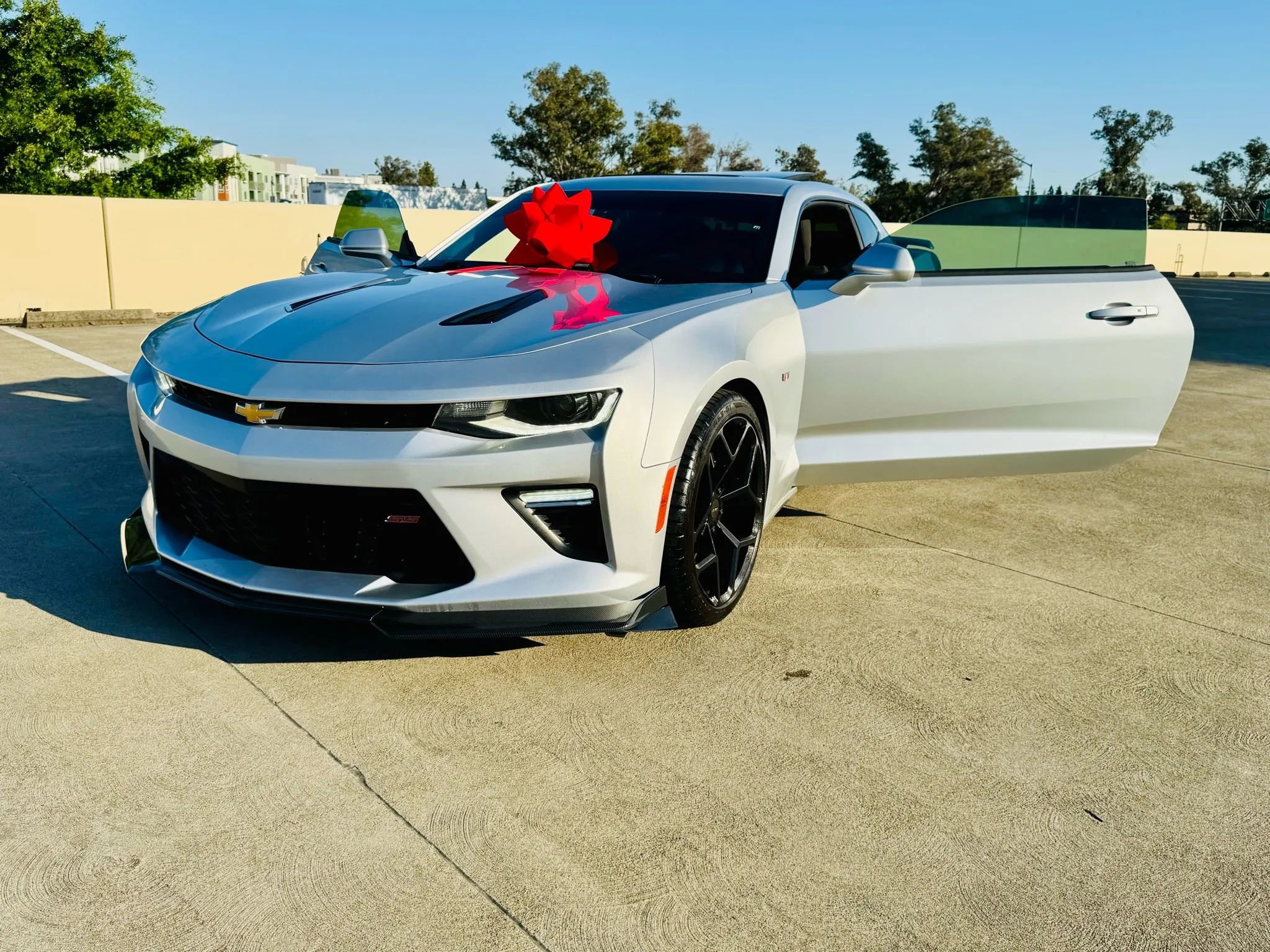 Used 2017 Chevrolet Camaro SS image 36