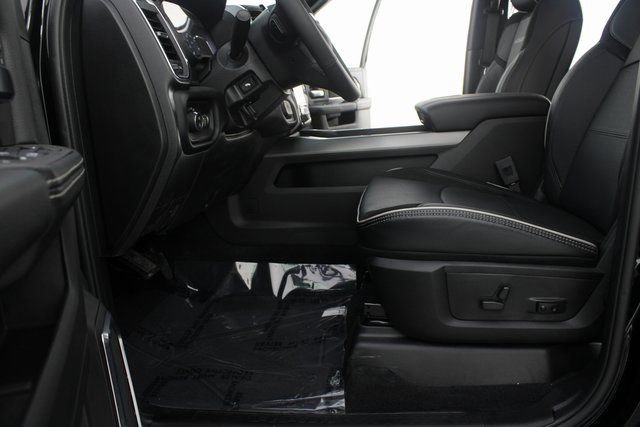 New 2026 RAM 2500 Laramie w/ Sport Appearance Package image 18