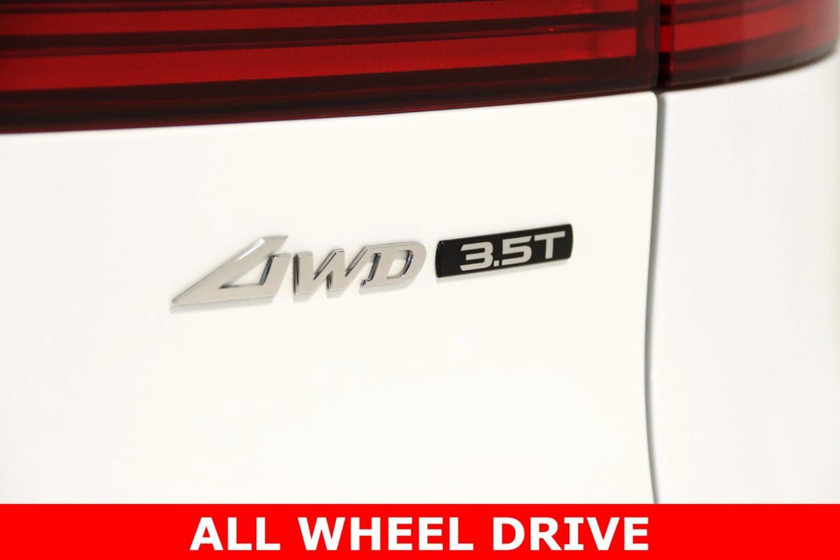 Used 2026 Genesis GV70 3.5T Sport Prestige image 11