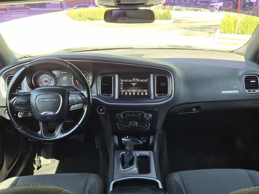 Used 2020 Dodge Charger SXT RWD image 22
