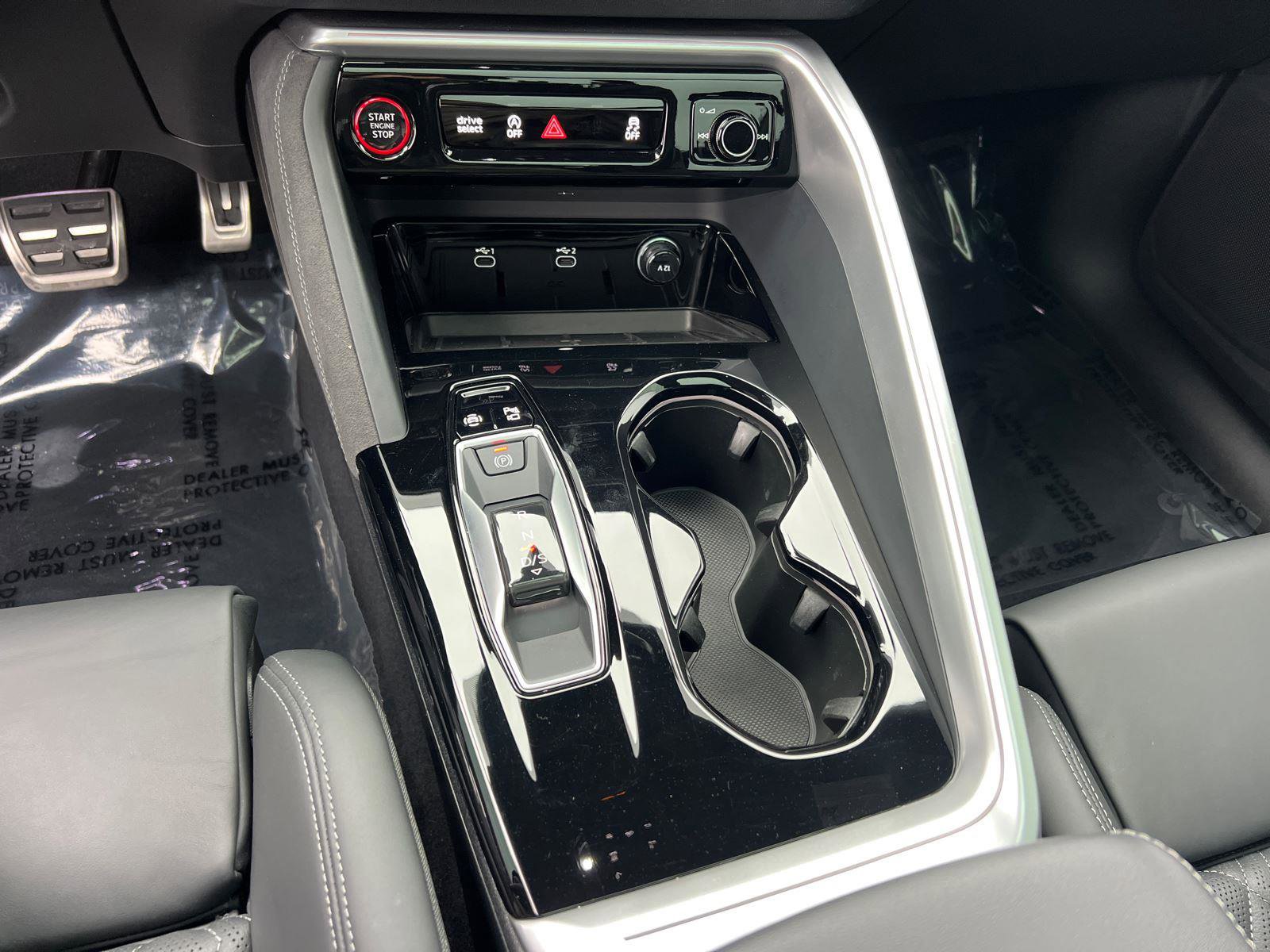 Used 2025 Audi SQ5 Premium Plus w/ Premium Plus Package image 34