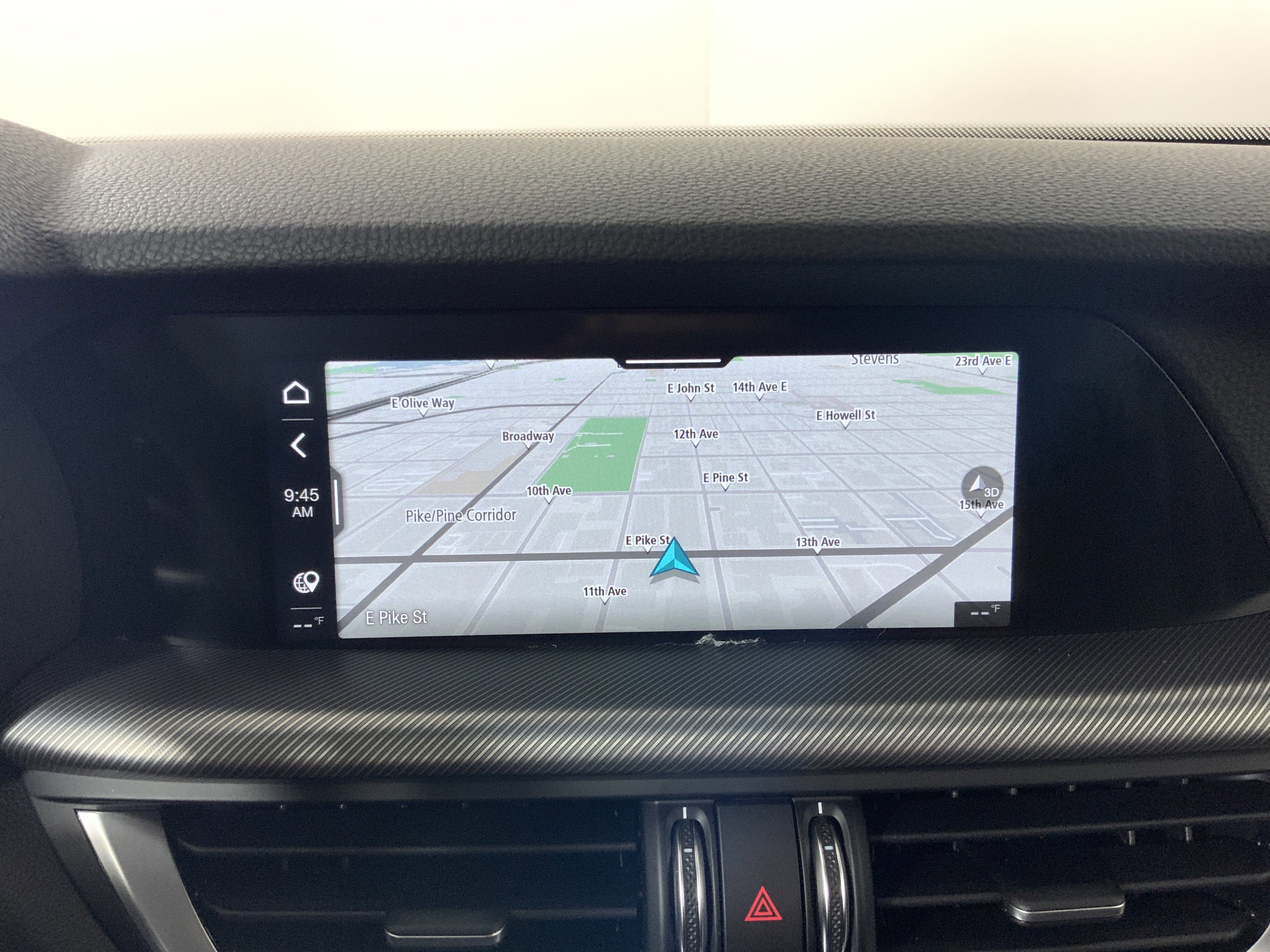 New 2025 Alfa Romeo Stelvio Sprint w/ Convenience Package image 29