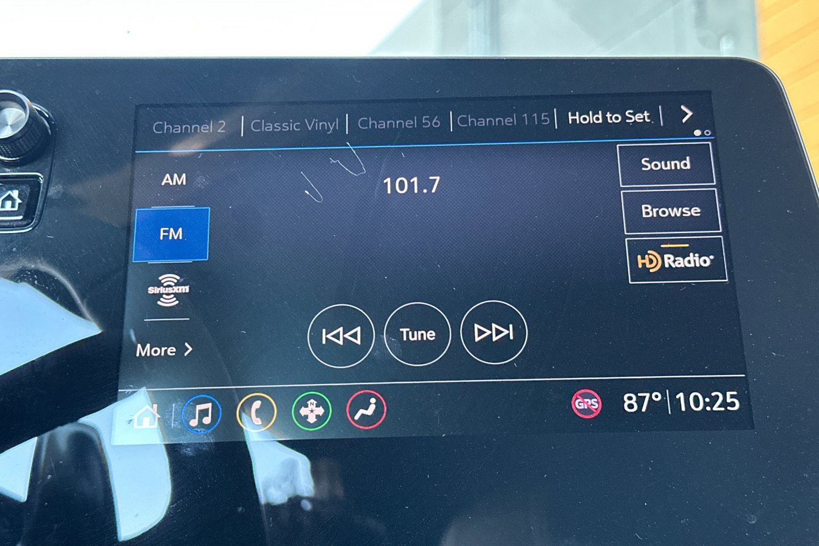 Used 2020 Chevrolet Corvette Stingray Coupe w/ Engine Appearance Package image 19