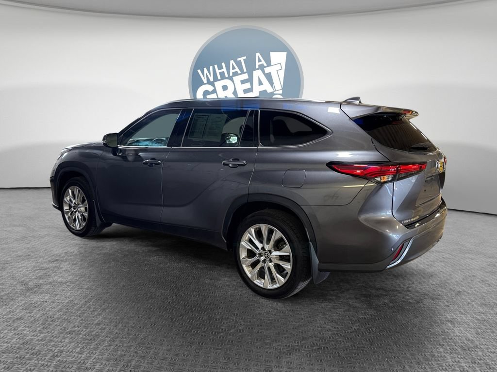 Used 2023 Toyota Highlander Limited AWD/4WD image 6