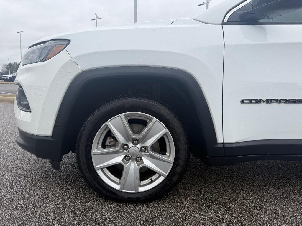 Used 2022 Jeep Compass Latitude image 25