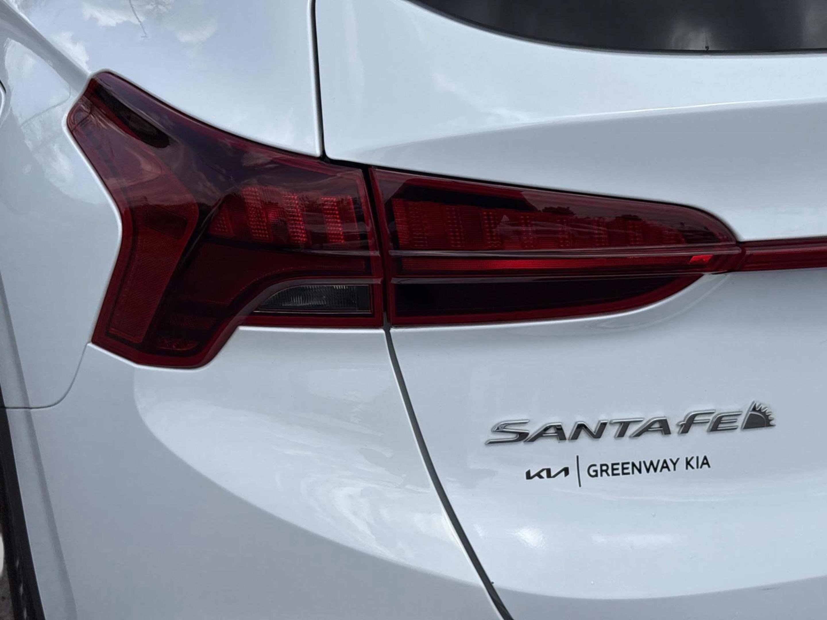 Used 2023 Hyundai Santa Fe SEL image 11