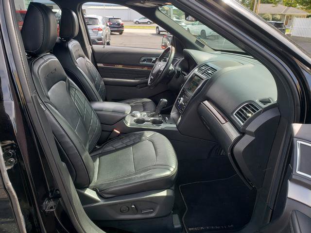 Used 2019 Ford Explorer Platinum AWD/4WD image 19