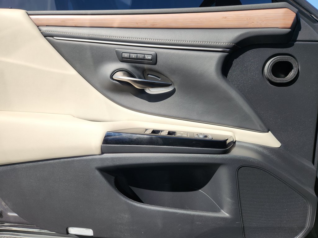 Certified 2024 Lexus ES 350 w/ Premium Package FWD image 24