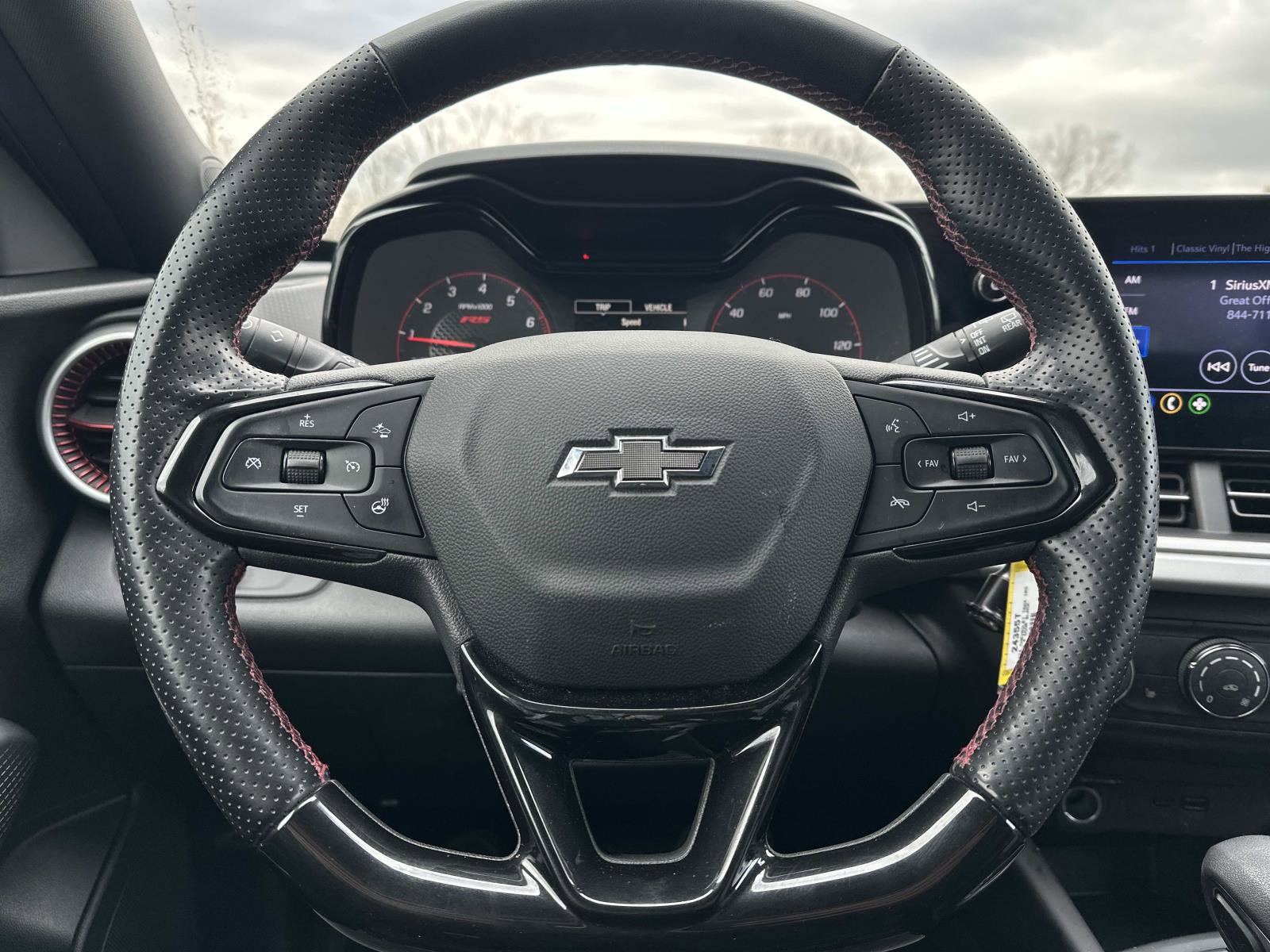 Certified 2024 Chevrolet Trax RS image 19