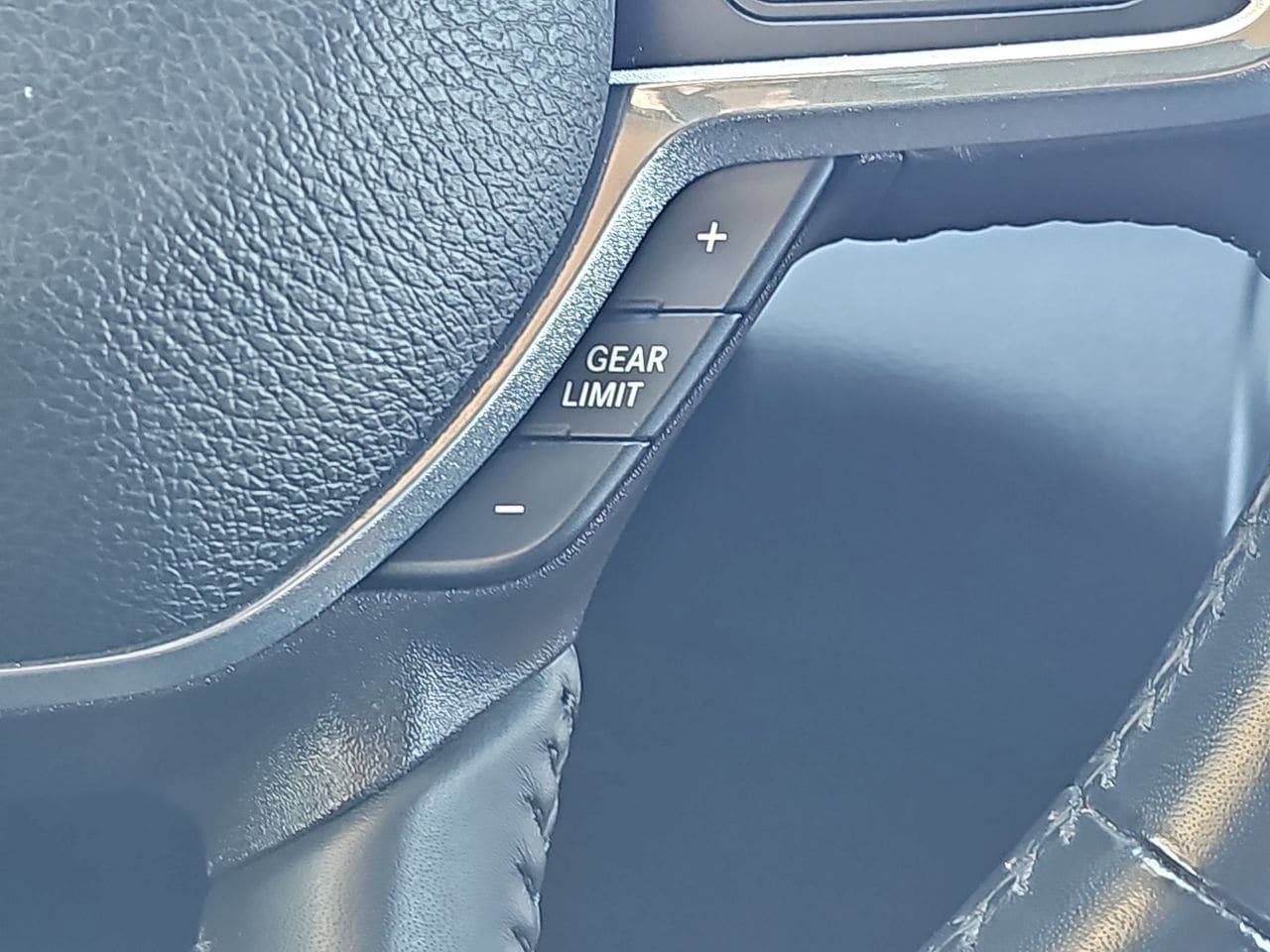 Used 2022 RAM 3500 Laramie AWD/4WD image 23