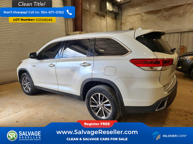 Used 2019 Toyota Highlander XLE AWD/4WD image 3