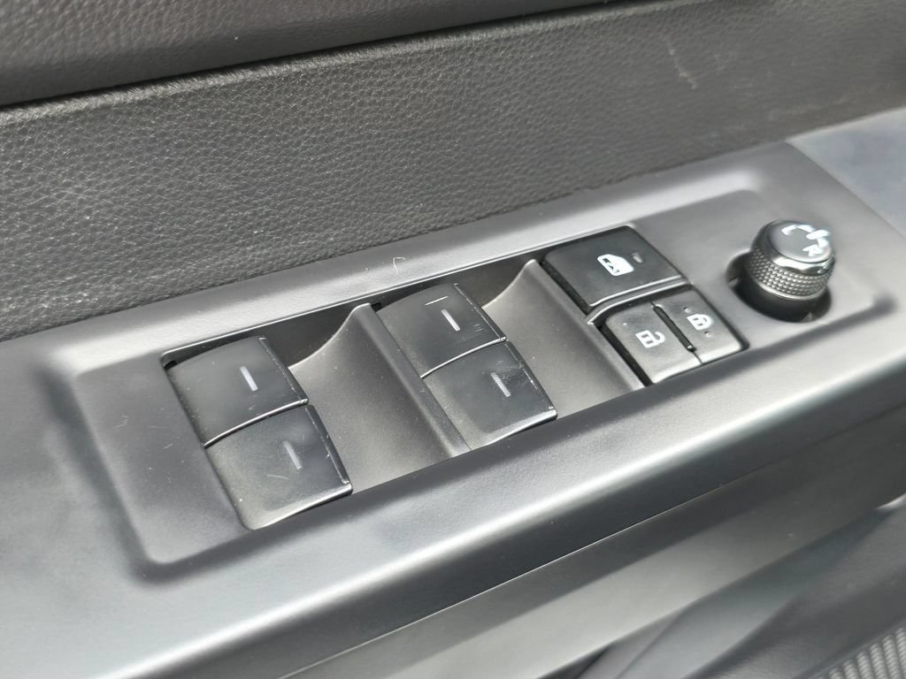 Used 2023 Toyota Tundra SR AWD/4WD image 17