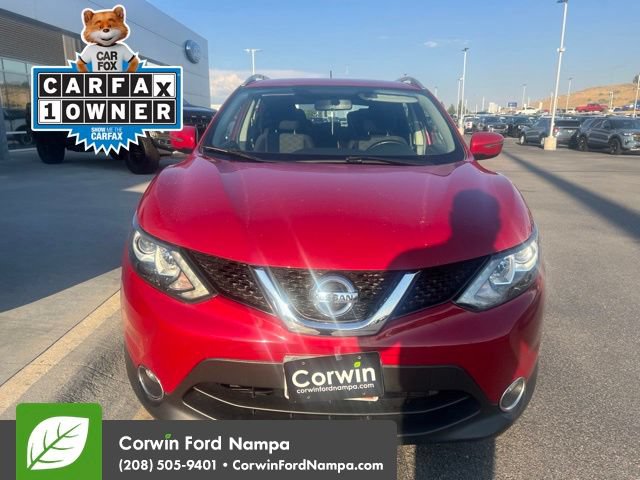 Used 2017 Nissan Rogue Sport SV w/ SV All-Weather Package AWD/4WD image 2