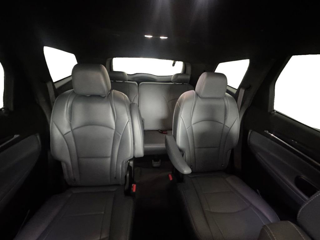 Used 2024 Buick Enclave Essence w/ Trailering Package, 5000 lbs. image 17