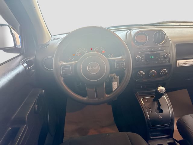 Used 2016 Jeep Compass Sport AWD/4WD image 18