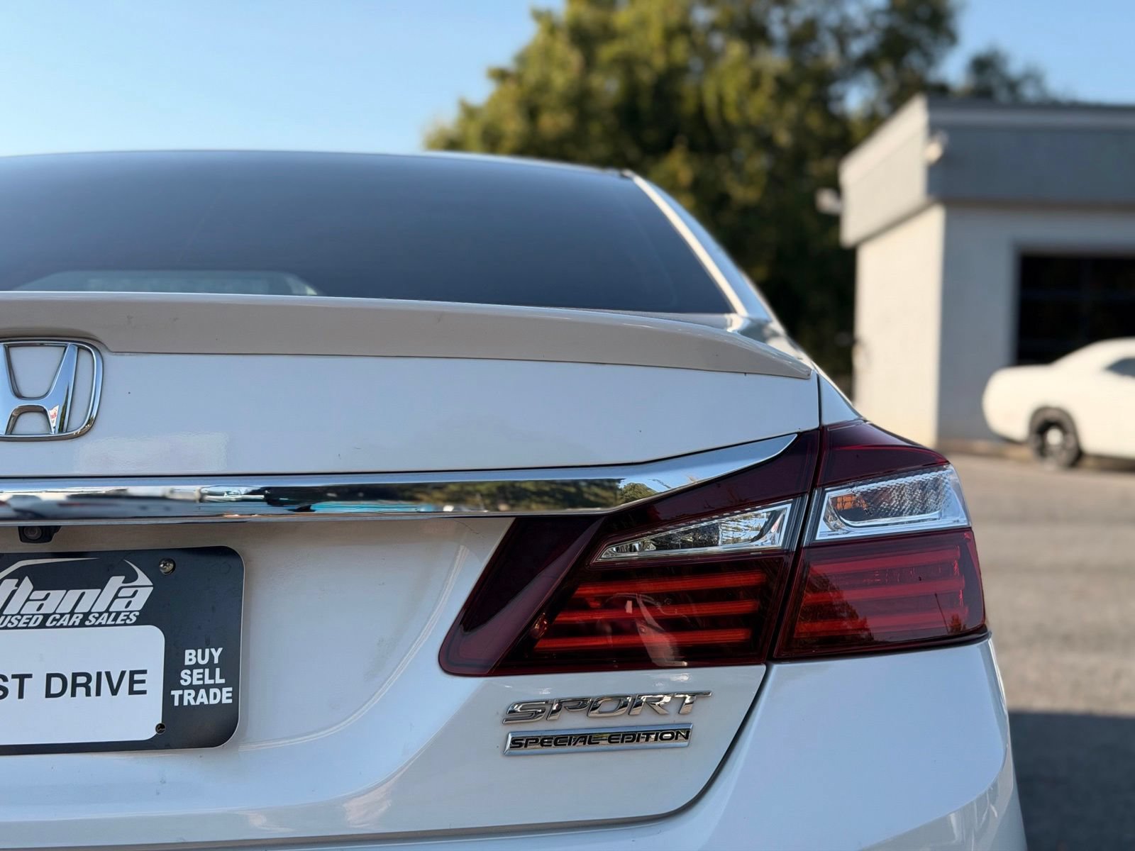 Used 2017 Honda Accord Sport Special Edition image 10