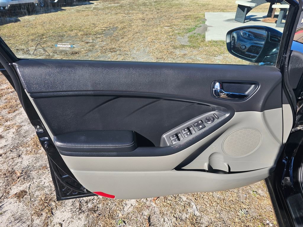 Used 2016 Kia Forte EX w/ EX Premium Package image 11