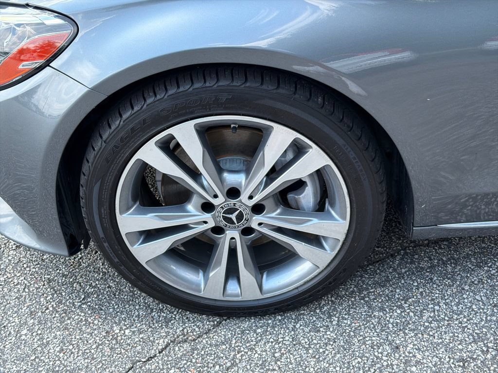Used 2019 Mercedes-Benz C 300 Sedan w/ Premium Package image 11