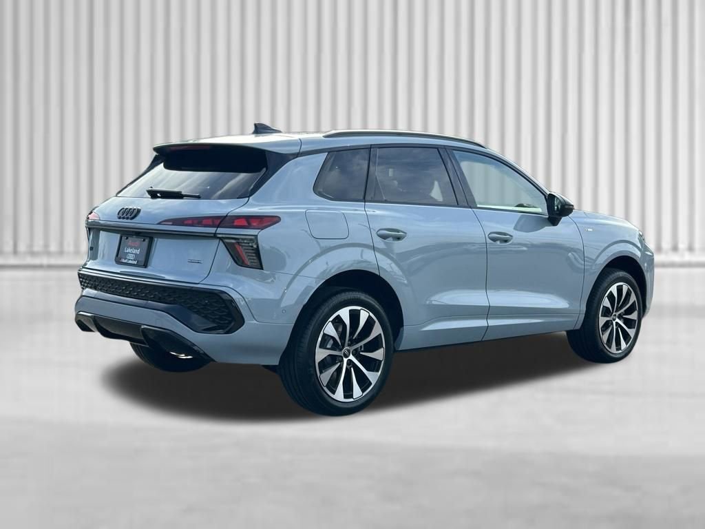 New 2026 Audi Q3 quattro 2.0T AWD/4WD image 5