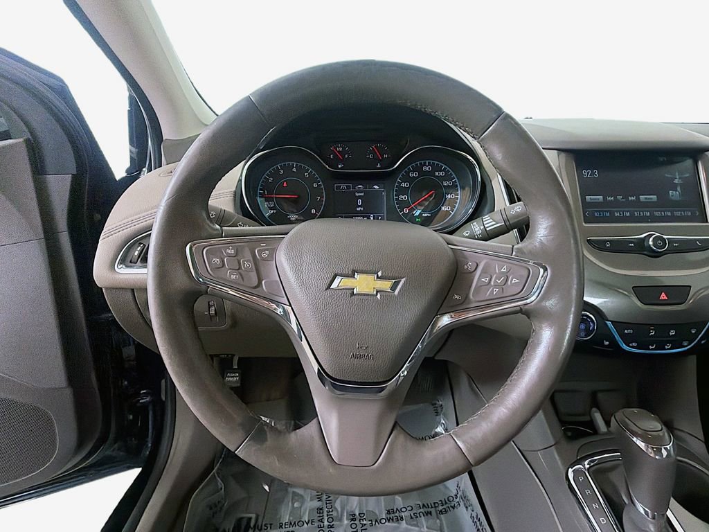 Used 2016 Chevrolet Cruze Premier w/ Enhanced Convenience Package FWD image 28