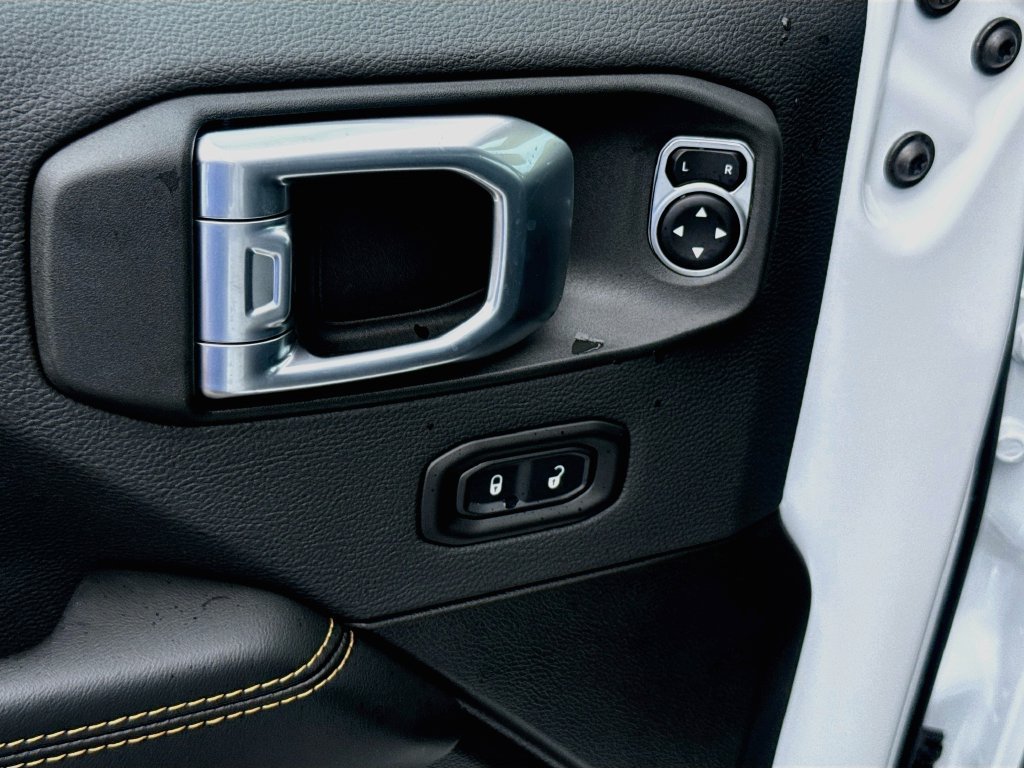 New 2027 Jeep Wrangler Unlimited Sahara AWD/4WD image 18