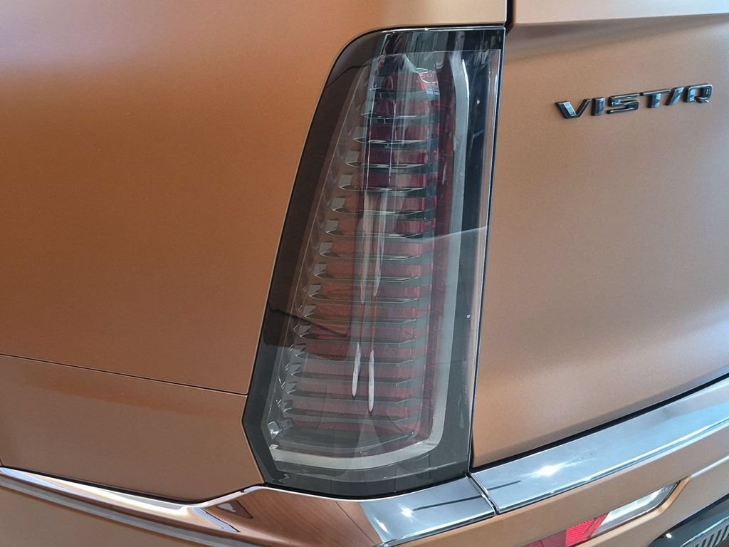 New 2027 Cadillac Vistiq Platinum AWD/4WD image 18